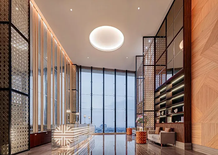 Whiz Luxe Hotel Spazio Surabaya